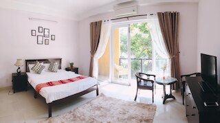 グエン ホテル アンド ホームステイ