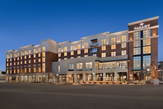 バレー ホテル ホームウッド バーミンガム キュリオ コレクション バイ ヒルトン