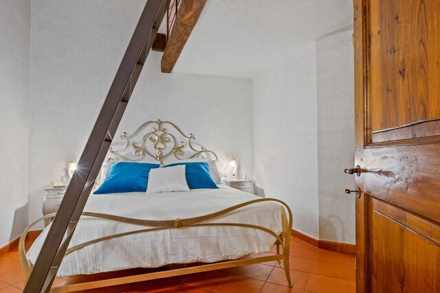 ゲストホスト - ドゥオーモ ビュー アンナズ アパートメント