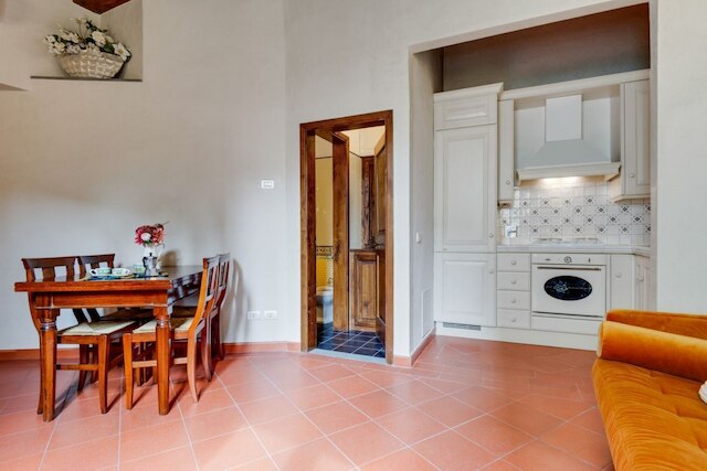 ゲストホスト - ドゥオーモ ビュー アンナズ アパートメント