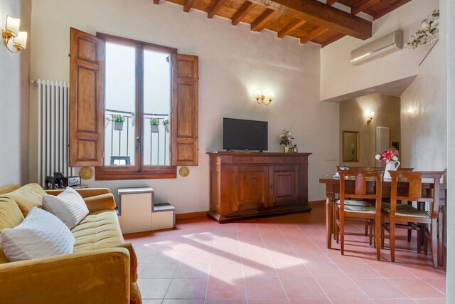 ゲストホスト - ドゥオーモ ビュー アンナズ アパートメント