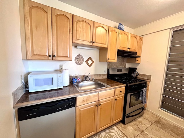 コナ マンションズ オーシャンビューズ & アメニティーズ!