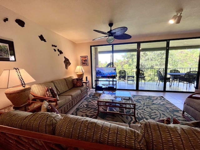 カハルウ ベイ ヴィラズ 4 ラナイズ ウィズ オーシャンビューズ