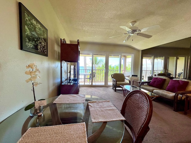 コナ アイル オーシャンフロント コンド ウィズ エアコン!