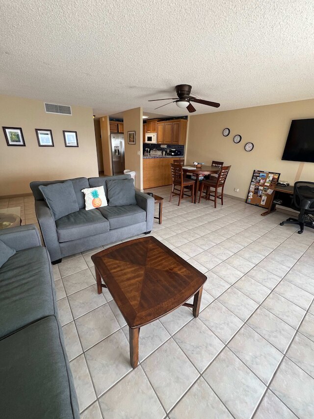 コナ アリイ オーシャンビュー プール ショップス & レストランツ