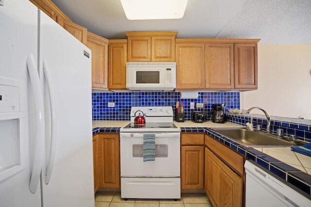 コナ アリイ オーシャンビュー プール ショップス & レストランツ