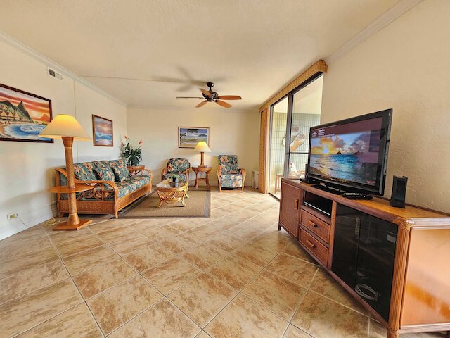 ホワイト サンズ ビレッジ #309 エアコン、テニス & プール！