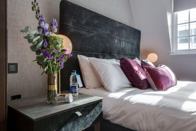 アメージング ルーフ テラス アパートメント 1 ベッドルーム イン ロンドン