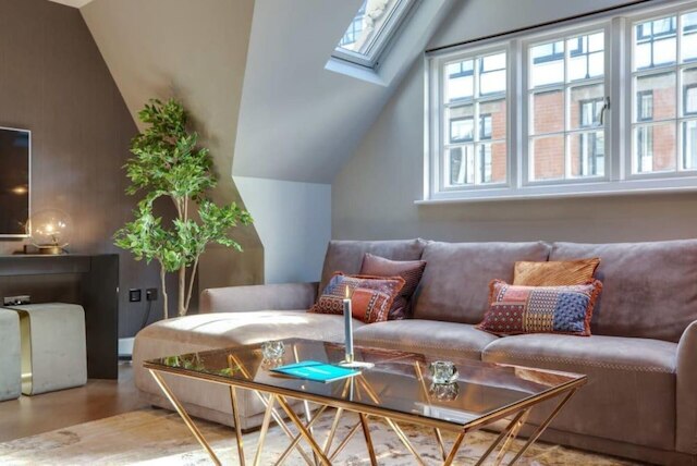 アメージング ルーフ テラス アパートメント 1 ベッドルーム イン ロンドン