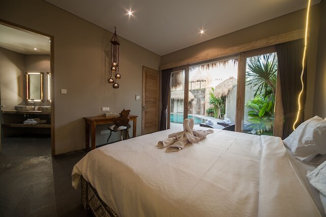 ラグジュアリー ヴィラズ メルシ リゾート 3 ベッドルームズ スミニャック 1