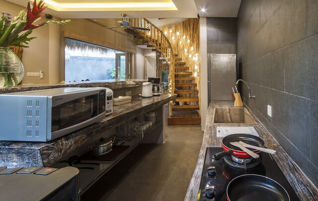 ラグジュアリー ヴィラズ メルシ リゾート 3 ベッドルームズ スミニャック 1