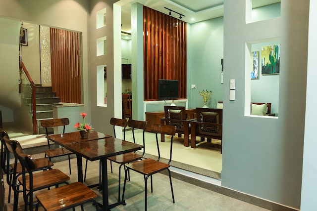 アナン ホームステイ フエ