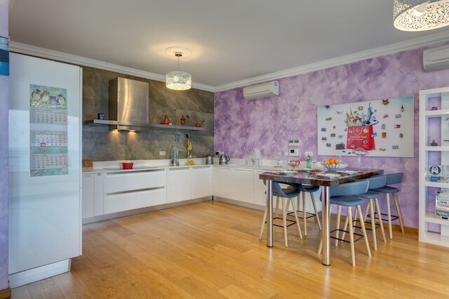 シーフロント アパートメント イン スリマ ウィズ プール アップマーケット コンプレックス