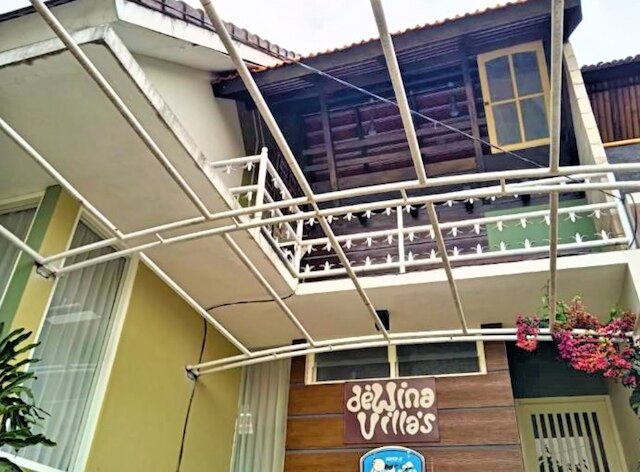 デウィナ ヴィラズ