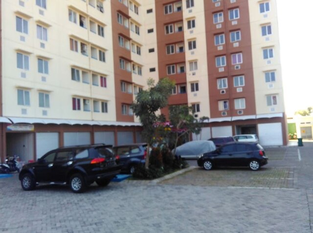 メナラ ランクット ビズ スクエア バイ デディ