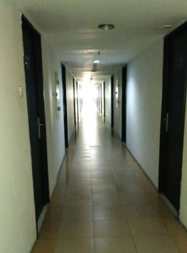 メナラ ランクット ビズ スクエア バイ デディ