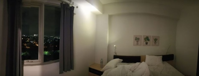 メナラ ランクット ビズ スクエア バイ デディ