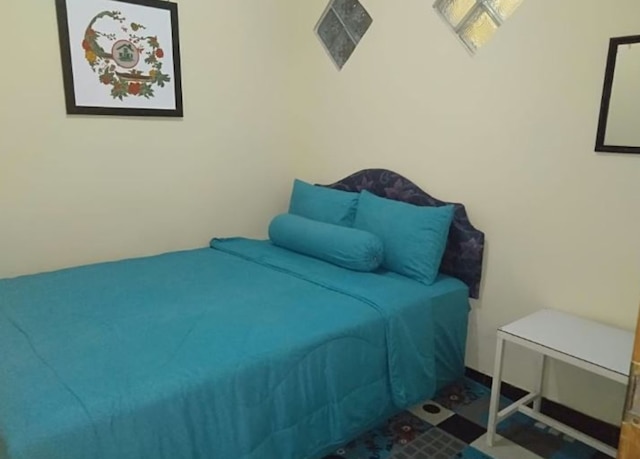 キキ ホームステイ シャリア