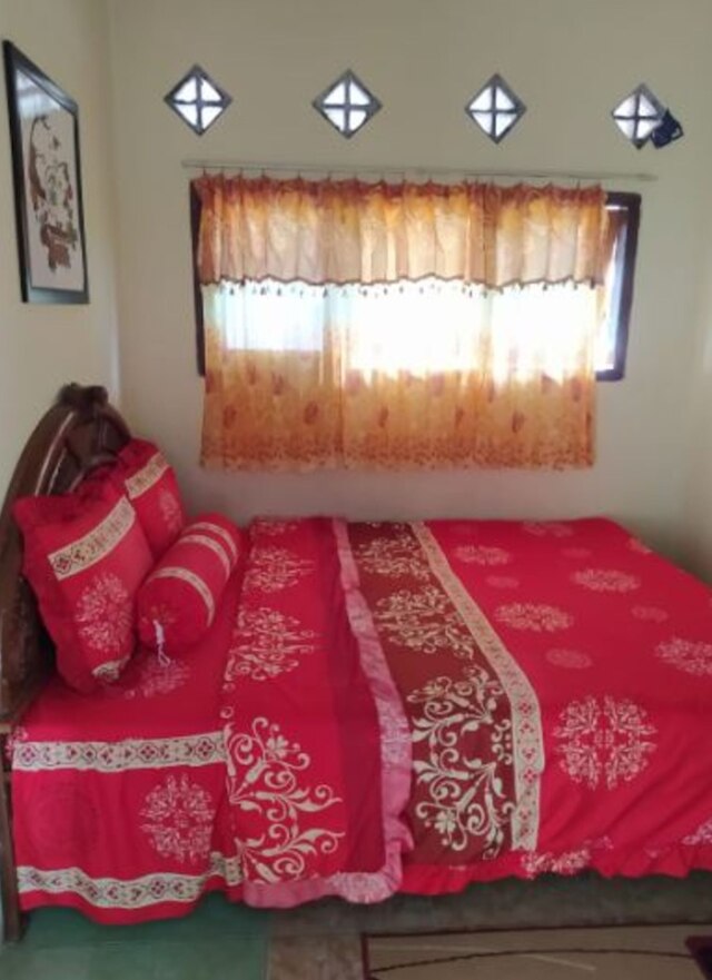 キキ ホームステイ シャリア