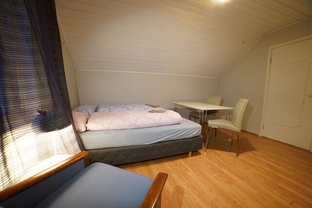 メアリー ルームズ