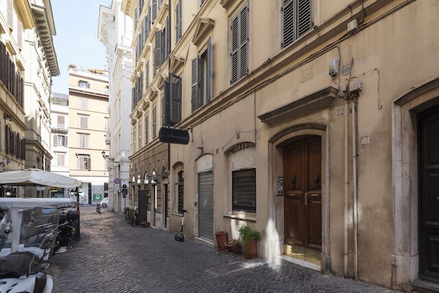 フォンタナ ディ トレヴィ デザイン アパートメント