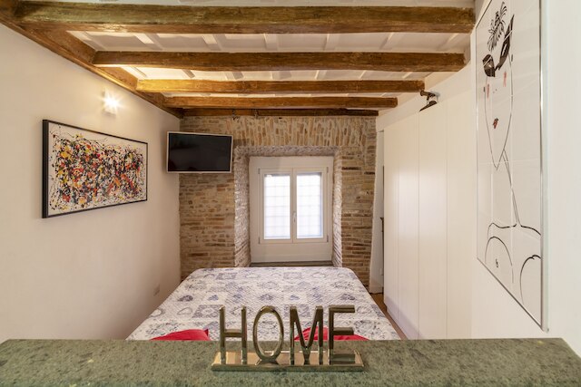 ラルゴ ディ トッレ アルゼェンティーナ コージー スタジオ