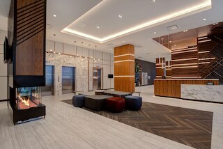 ハンプトン イン バイ ヒルトン モントリオール ダウンタウン