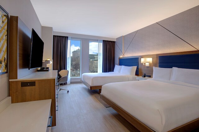 ハンプトン イン バイ ヒルトン モントリオール ダウンタウン