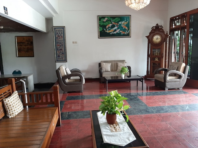 ホテル ダナ ジョグジャ