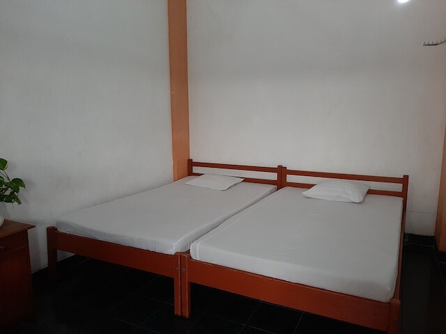 ホテル ダナ ジョグジャ