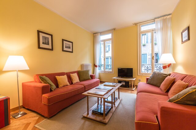 カ デイ ノンボリ カナル ビュー