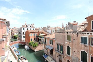 ラ ディモーラ ディ サンタンドレア カナル ビュー ロ スクエーロ