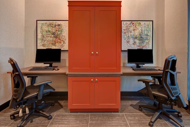 ホーム 2 スイーツ バイ ヒルトン カラマズー ダウンタウン