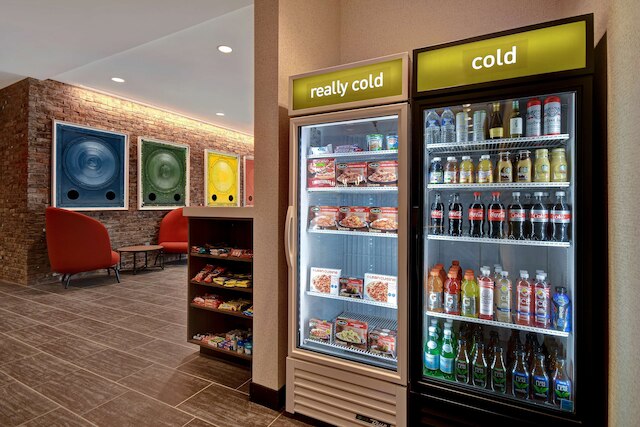 ホーム 2 スイーツ バイ ヒルトン カラマズー ダウンタウン