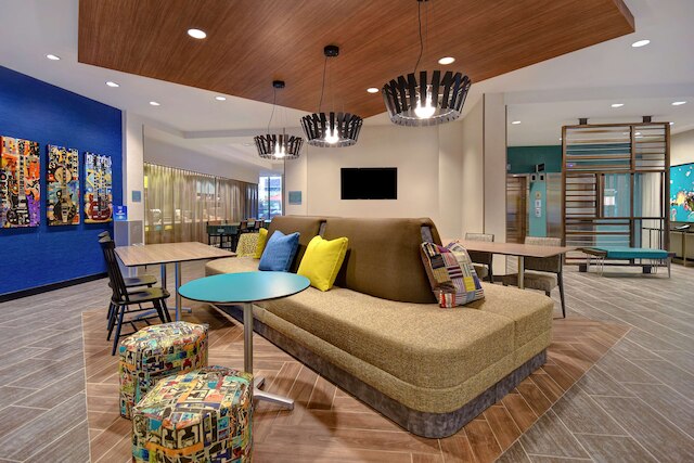 ホーム 2 スイーツ バイ ヒルトン カラマズー ダウンタウン