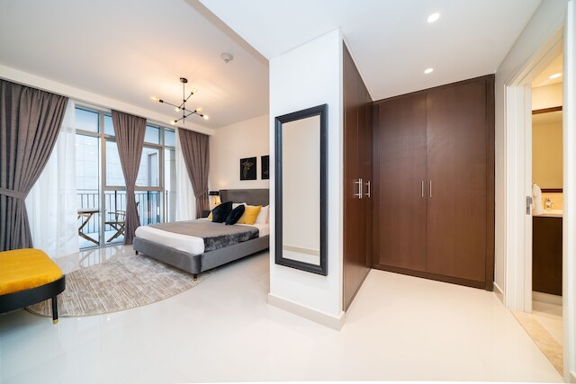 ハイゲスト - ブルーバードクレセントタワー2