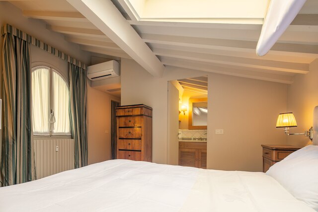 サン ジャコポ トップ バイ メガ