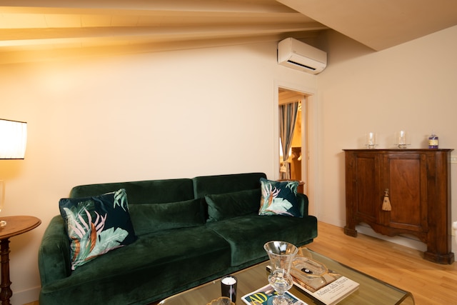 サン ジャコポ トップ バイ メガ