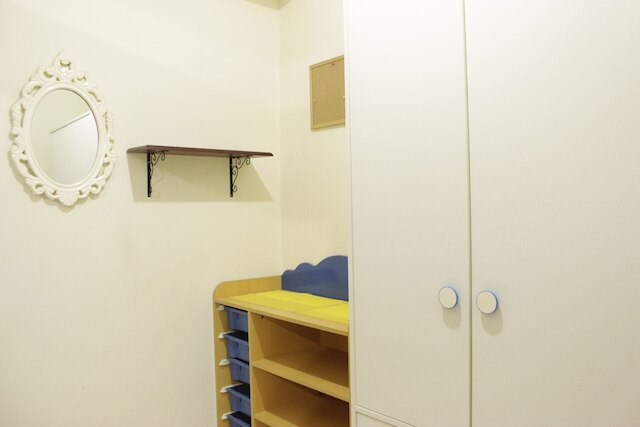 スタイリッシュ 1 ベッドルーム ウィズ エクストラ ルーム ゲートウェイ アフマド ヤニ チカダス アパートメント