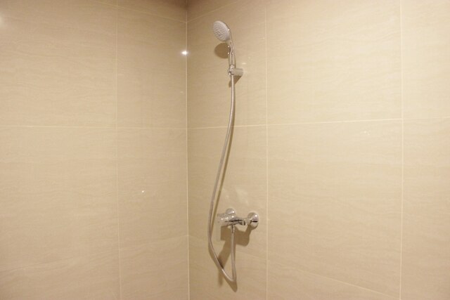 スペーシャス スタジオ ルーム アット ガレリ チウンブルイット 3 アパートメント