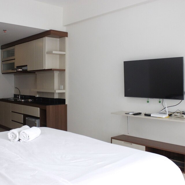 スペーシャス スタジオ ルーム アット ガレリ チウンブルイット 3 アパートメント