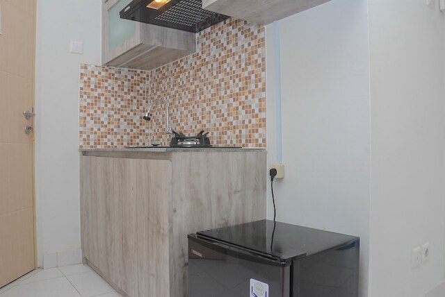 コンフィ アンド ミニマリスト スタジオ アット アメジスト アパートメント