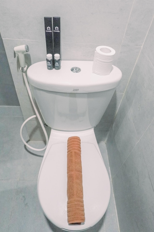 クラシック スタジオ ルーム アパートメント アット タマン メラティ