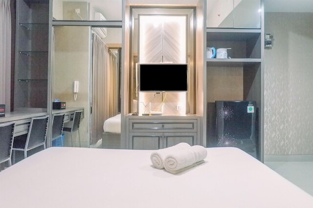 クラシック スタジオ ルーム アパートメント アット タマン メラティ