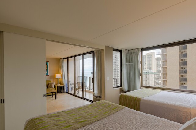 ワイキキ バニヤン ハイ レベル コンド ウィズ プライベート ラナイ バイ ココ リゾート バケーション レンタルズ