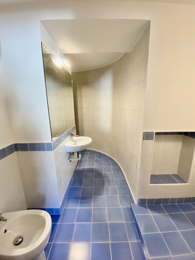 カシュネ, ピアッツァ ダンテ ナポリ