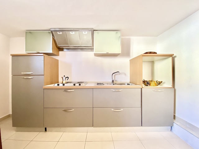 カシュネ, ピアッツァ ダンテ ナポリ