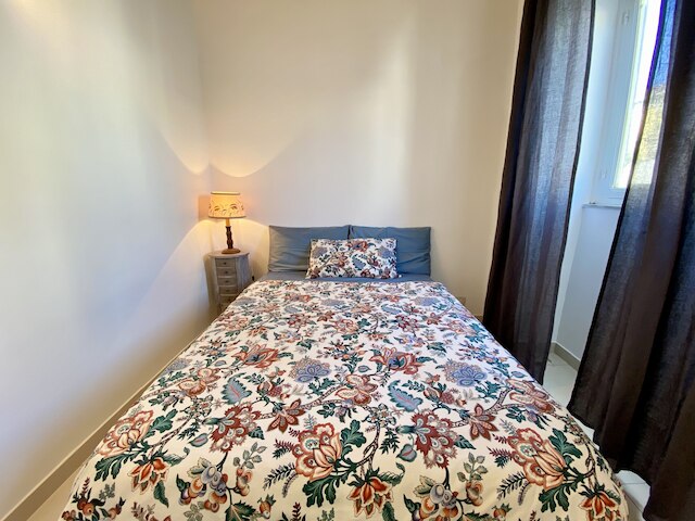 カシュネ, ピアッツァ ダンテ ナポリ