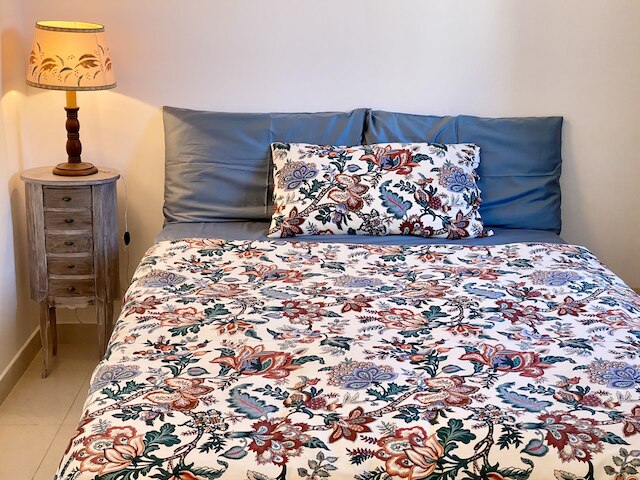 カシュネ, ピアッツァ ダンテ ナポリ