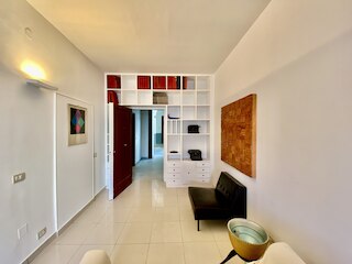 カシュネ, ピアッツァ ダンテ ナポリ